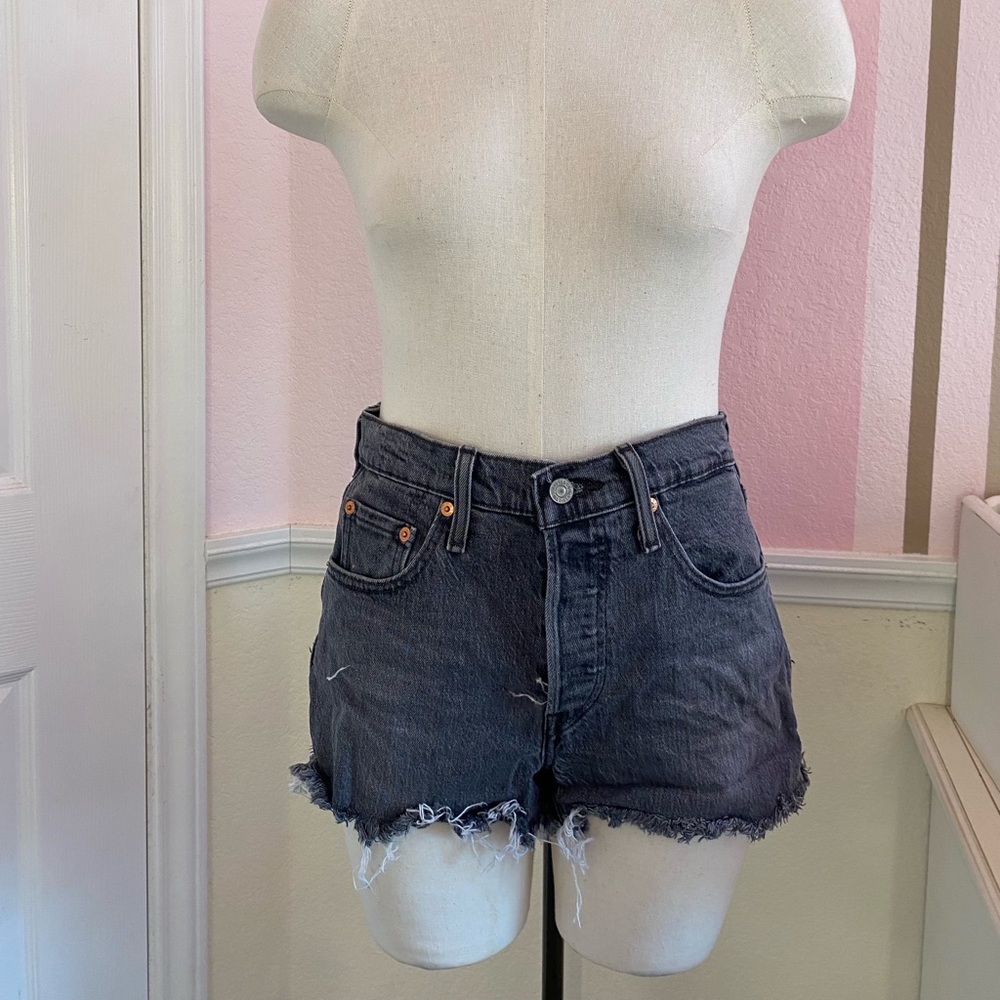 levi’s high waist black denim shorts